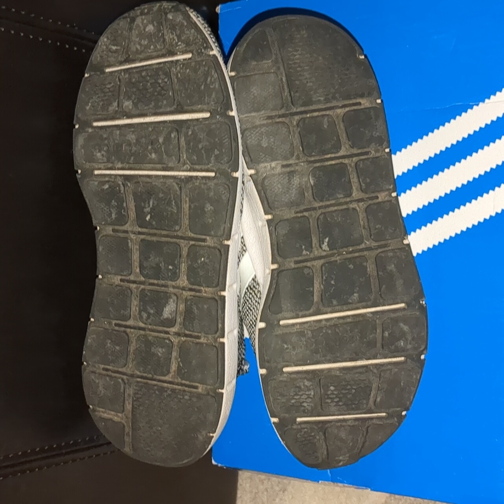 KIDS ADIDAS - Picture 2 of 5